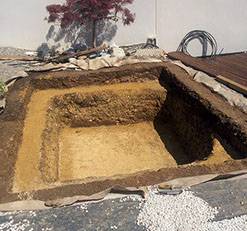 Terrassement d'un bassin contemporain