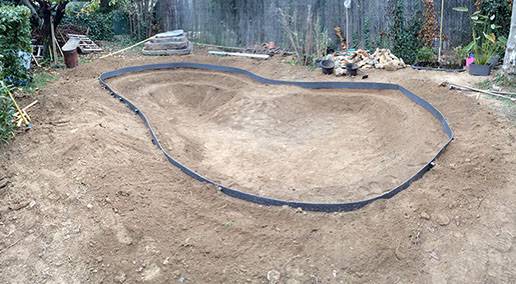 Pose de l'Ecolat pour un bassin à poisson