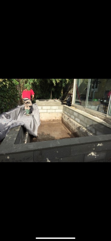 Rénovation et agrandissement d’un bassin à koï sur chateaurenard